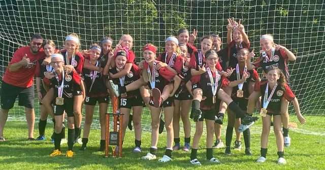 2011 Ladies Team Red came home CHAMPIONS
