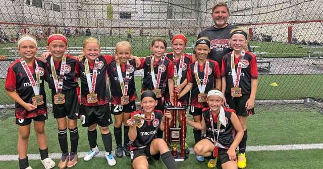 2014 Ladies Team Red – Champions
